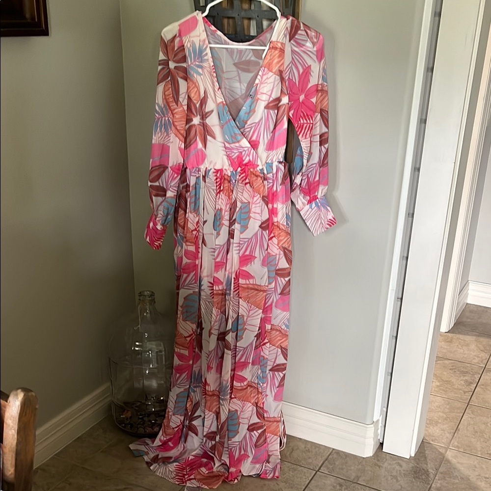 Floral V-Neck Maxi Dress